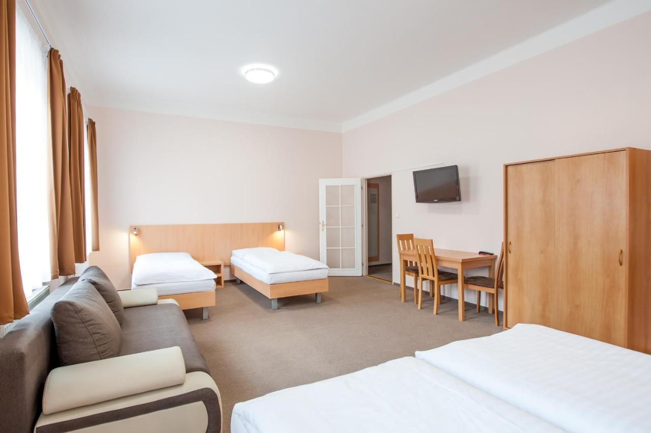Hotel V Centru Ceske Budejovice Dış mekan fotoğraf