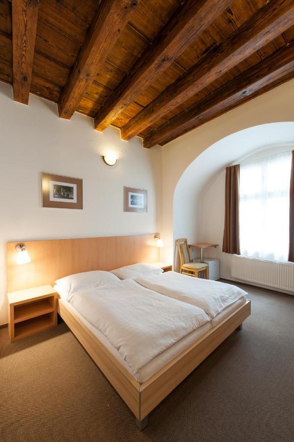 Hotel V Centru Ceske Budejovice Dış mekan fotoğraf